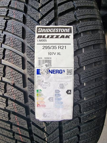 Bridgestone 295/35 R21 Zimska