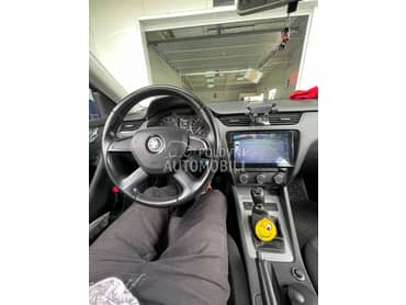 Multimedija android za Škoda Octavia