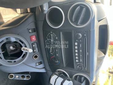 radio CD/navigacija za Peugeot Partner