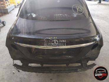 HAUBA ZADNJA za Mercedes Benz E Klasa