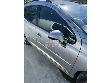 prednja vrata leva/desna za Peugeot 207 od 2006. do 2014. god.