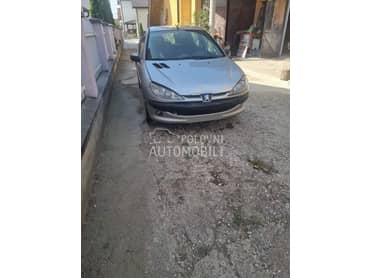 Delovi za Peugeot 206 1.4b 2003. god.