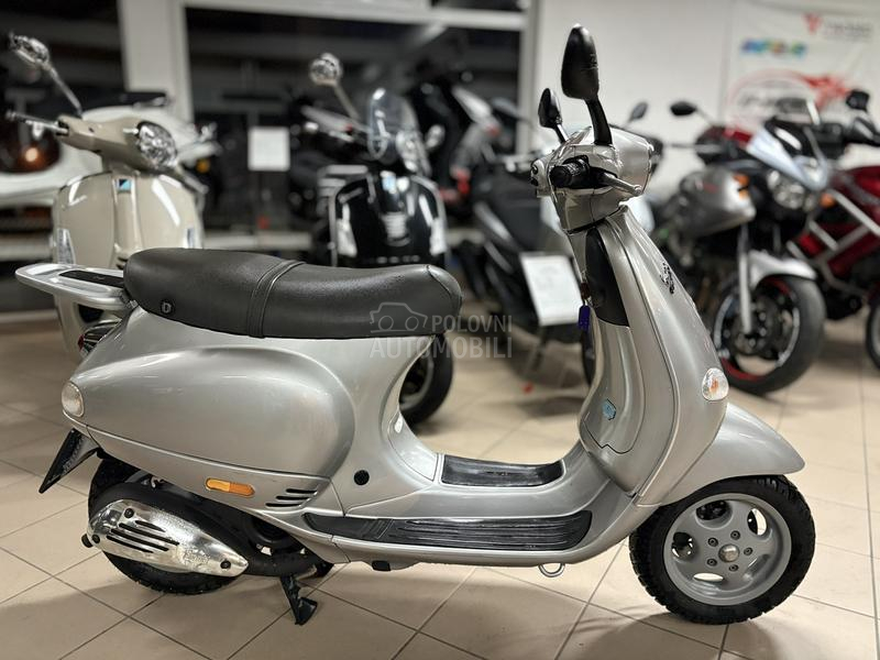Vespa ET4 125
