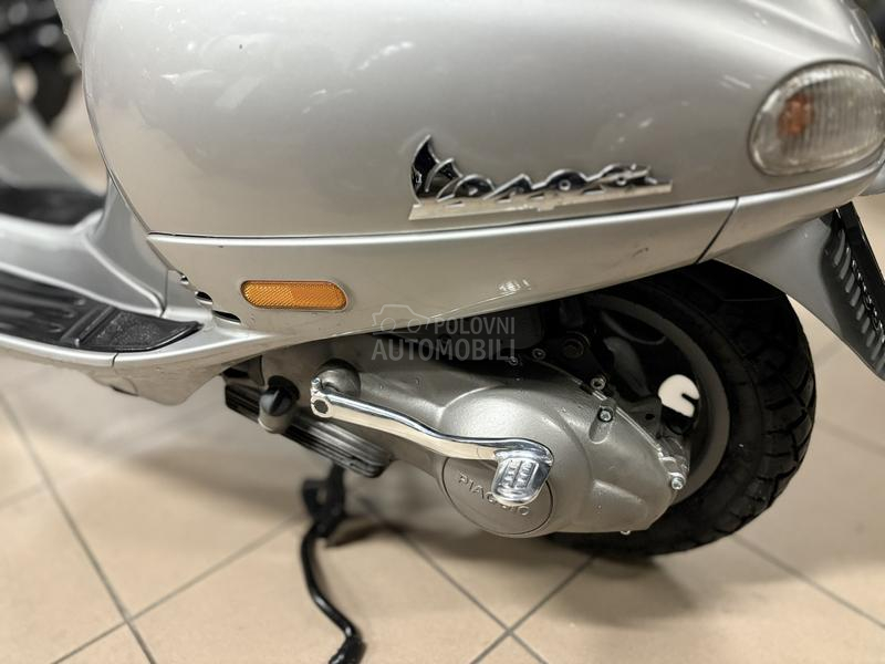 Vespa ET4 125