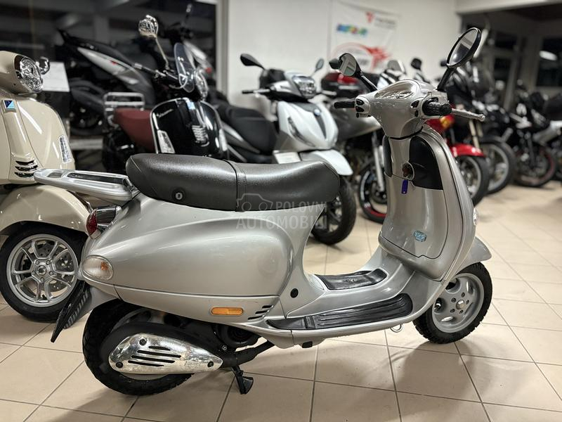 Vespa ET4 125
