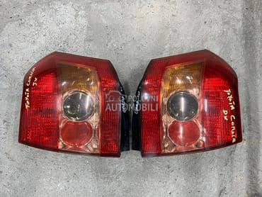 Stop svetlo levo i desno lampa za Toyota Corolla od 2004. do 2006. god.