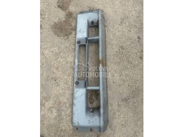 Srednji branik Mercedes Atego