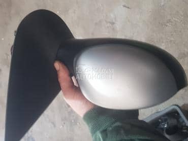 levi retrovizor za Peugeot 206, 207, 406 od 2000. do 2012. god.