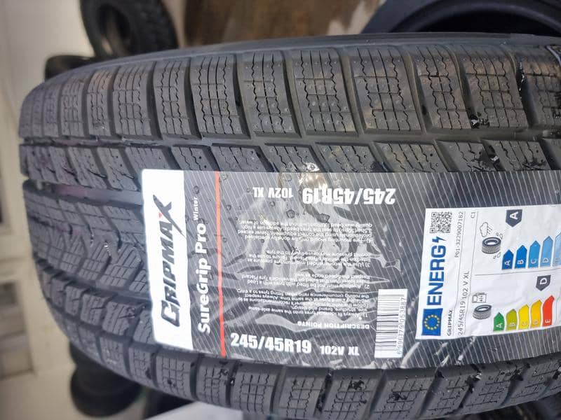 Gripmax 255/35 R20 Zimska