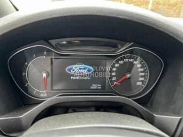 Convers sat za Ford S-Max za 2013. god.