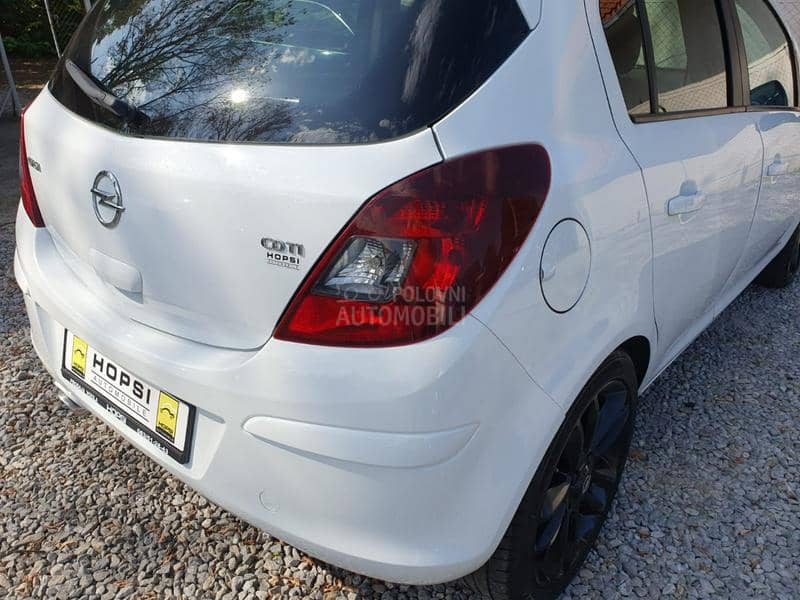 Opel Corsa D 1.3 CDTI COSMO
