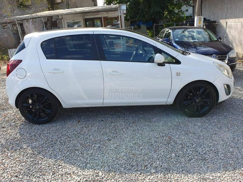 Opel Corsa D 1.3 CDTI COSMO