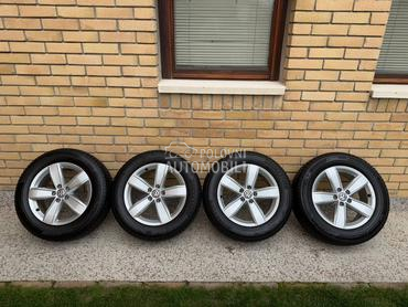 Bridgestone 215/65 R17 Zimska