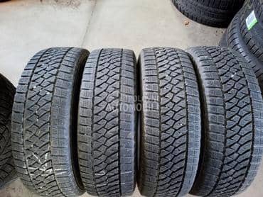 Bridgestone 215/65 R16 Zimska