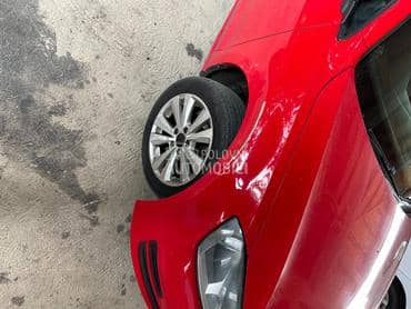 desno krilo za Volkswagen Golf 7 od 2012. do 2019. god.