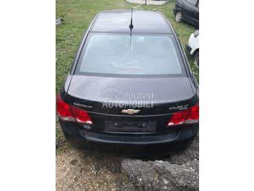 delovi za Chevrolet Cruze od 2010. do 2013. god.