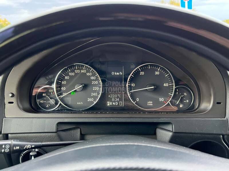 Mercedes Benz G 400 V8