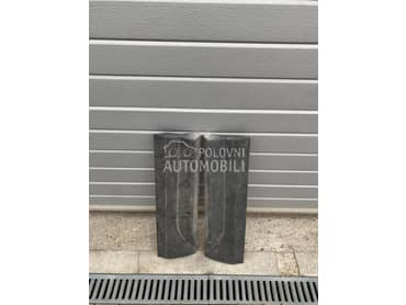 Lajsna na dnu vrata za Audi Q3 od 2011. do 2018. god.