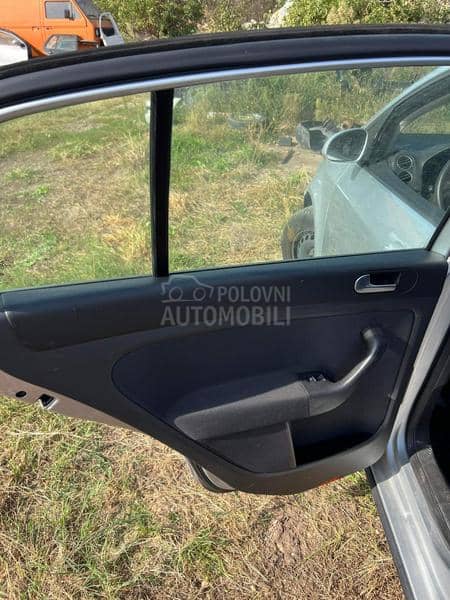 Sedista i zadnja klupa