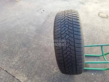 Dunlop 215/65 R16 Zimska