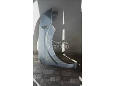 Desno krilo svetlo plavo za Ford Fusion od 2002. do 2010. god.