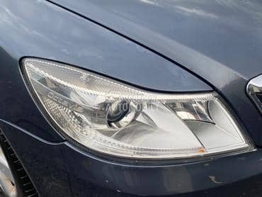 Farovi i stop svetla za Škoda Octavia od 2008. do 2012. god.