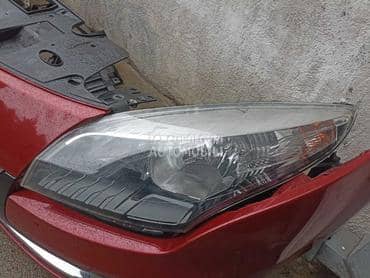 far levi za Renault Megane od 2008. do 2016. god.