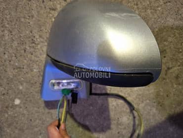Retrovizor za Citroen C4 od 2004. do 2008. god.