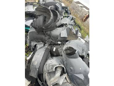 Pod krila vise modela za Mercedes Benz A 140, B Klasa, C Klasa