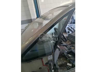 Prednje levo bočno staklo za Citroen Xsara Picasso od 2000. do 2008. god.