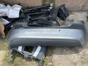 Zadnji branik model 176 za Mercedes Benz A Klasa