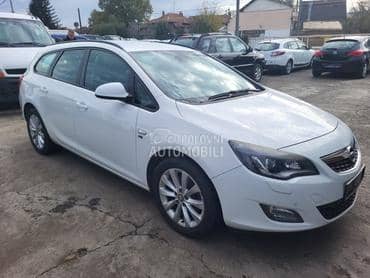 Opel Astra J 