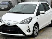 Toyota Yaris HYBRIDE BUSINESS