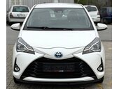 Toyota Yaris HYBRIDE BUSINESS