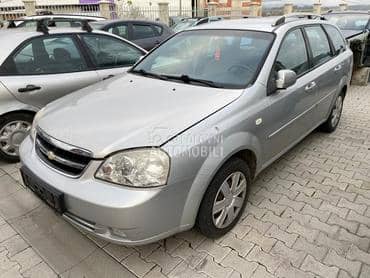 Chevrolet Lacetti -  kompletan auto u delovima