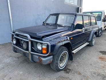 Nissan Patrol -  kompletan auto u delovima