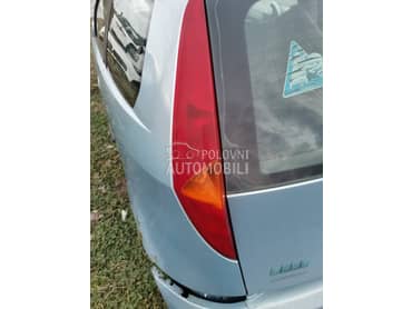 lampa punto troje vrata za Fiat Punto od 1999. do 2003. god.