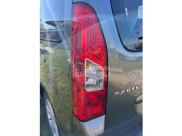 Stop svetla i treci stop za Peugeot Partner