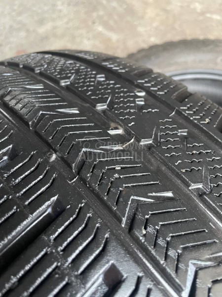 Vredestein 215/60 R17 Sve sezone