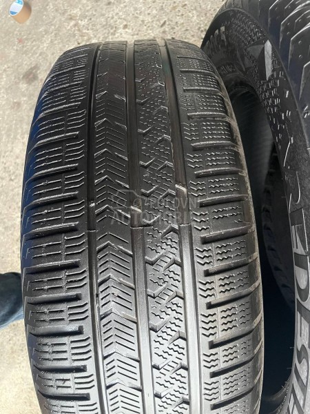Vredestein 215/60 R17 Sve sezone