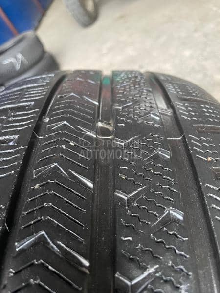 Vredestein 215/60 R17 Sve sezone