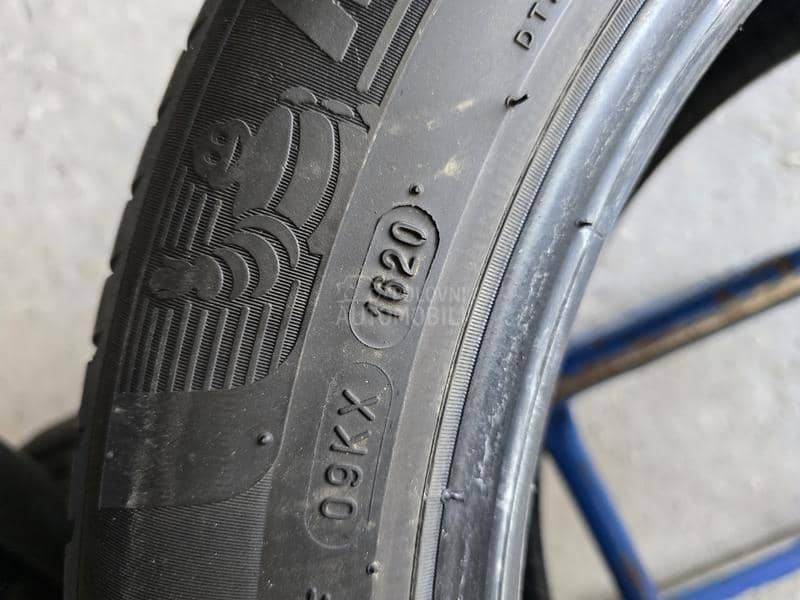 Michelin 215/55 R17 Letnja