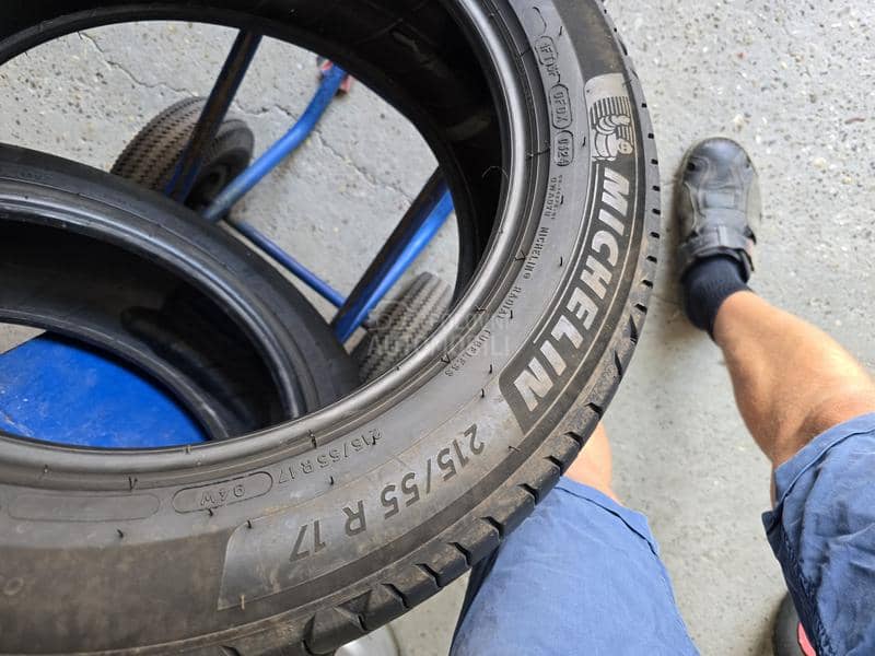 Michelin 215/55 R17 Letnja