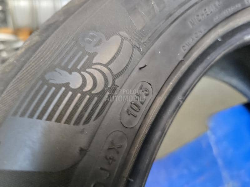 Michelin 215/55 R17 Letnja