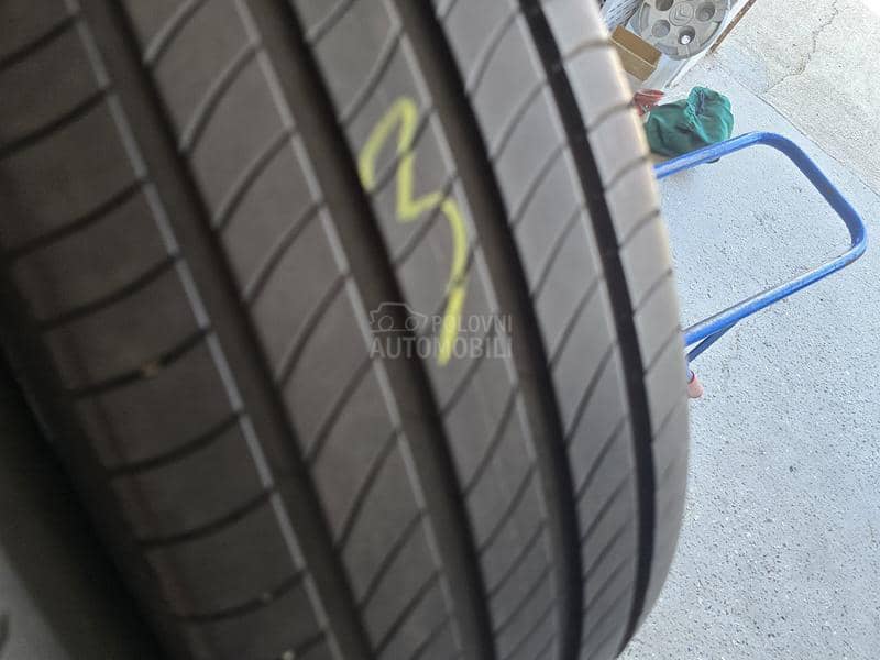 Michelin 215/55 R17 Letnja