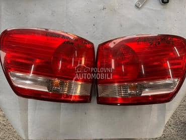 Stop svetlo levo i desno za Toyota Avensis Verso od 2000. do 2003. god.