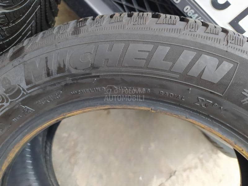 Michelin 215/55 R16 Zimska