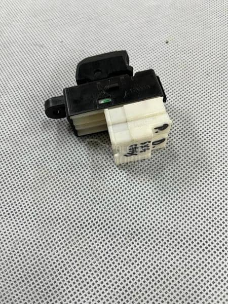 prekidac stakla u vratima