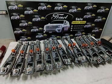 nosac sijalica u stop lampi za Ford Fiesta, Focus, Fusion od 2002. do 2009. god.