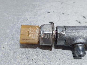 SENZOR PRITISKA GORIVA za Volkswagen Caddy